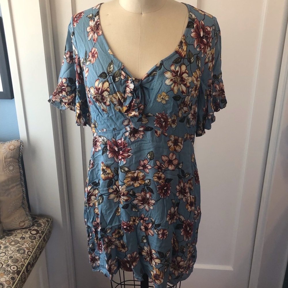 Light blue floral mini dress